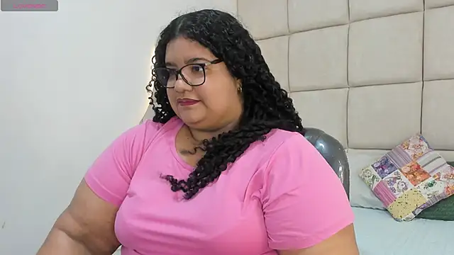 Snapshot of Miley_Collins chatting on November 3, 7:37 pm Miley Collins online show from November 3, 7:37 pm