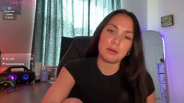 sweetsariaah online show from October 8, 7:44 pm