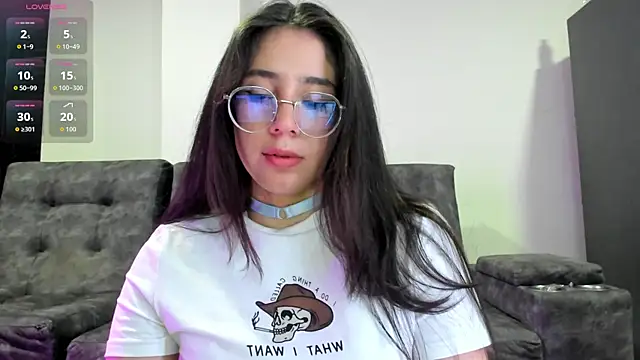 emmadiaz1 online show from October 10, 3:27 am