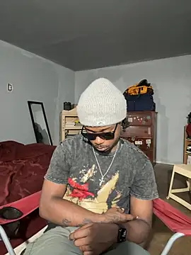 SluttyLyfe4L online show from October 21, 7:25 pm