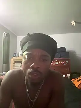 Snapshot of SluttyLyfe4L chatting on July 17, 8:14 pm SluttyLyfe4L online show from July 17, 8:14 pm