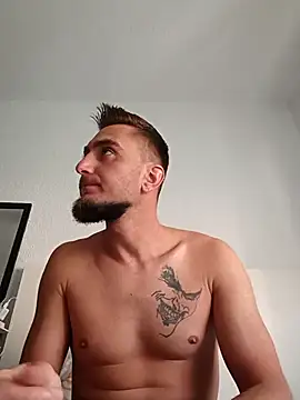 Snapshot of Davidica chatting on October 23, 12:37 pm Davidica online show from October 23, 12:37 pm