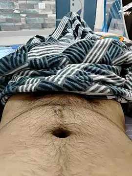 Snapshot of AndrewG_8551 chatting on December 10, 10:47 pm AndrewG 8551 online show from December 10, 10:47 pm