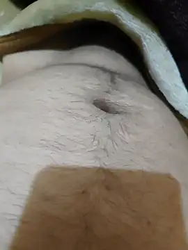 Snapshot of AndrewG_8551 chatting on January 29, 8:04 pm AndrewG 8551 online show from January 29, 8:04 pm