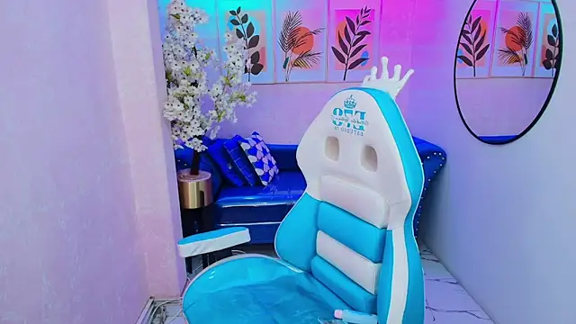 Dafne huges online show from October 27, 7:18 pm