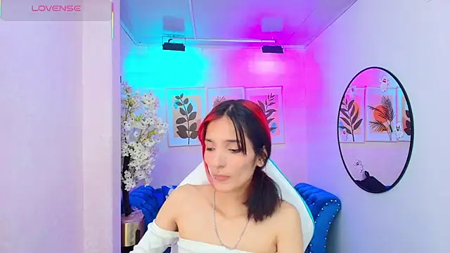 Dafne huges online show from November 3, 7:48 pm