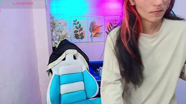 Dafne huges online show from November 15, 7:21 pm