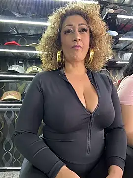 Katti Barrera online show from July 7, 7:40 pm
