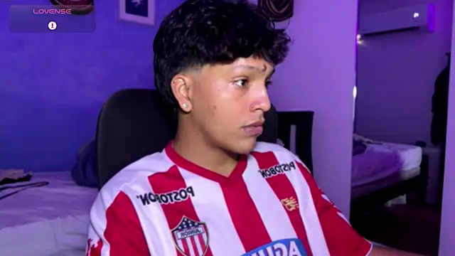 Xander bonnet1 online show from December 3, 4:38 pm