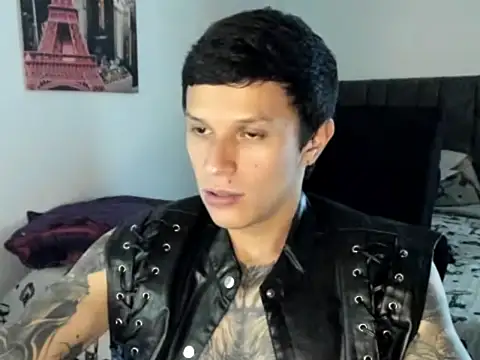 goodboy69l online show from April 12, 11:32 pm