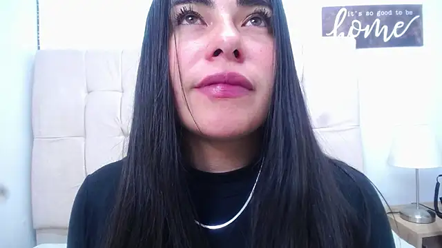 Snapshot of missexy303av chatting on December 7, 11:56 pm missexy303av online show from December 7, 11:56 pm
