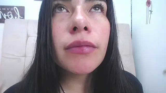 Snapshot of missexy303av chatting on January 13, 6:16 pm missexy303av online show from January 13, 6:16 pm