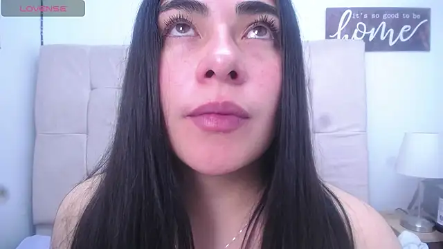 Snapshot of missexy303av chatting on February 1, 11:27 pm missexy303av online show from February 1, 11:27 pm