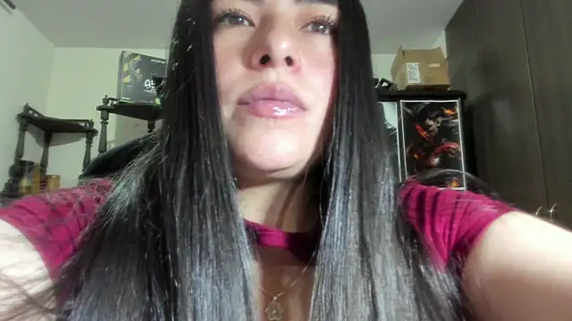 Snapshot of missexy303av chatting on March 4, 5:00 am missexy303av online show from March 4, 5:00 am