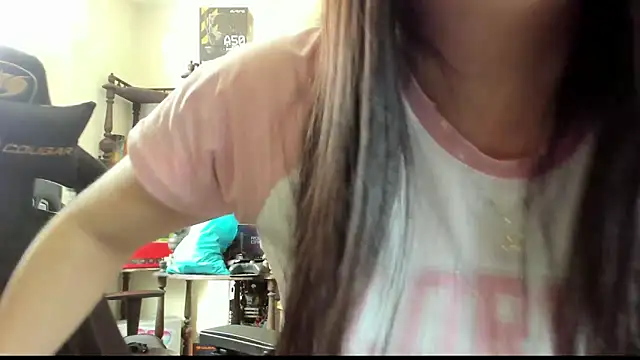 Snapshot of missexy303av chatting on March 9, 4:22 pm missexy303av online show from March 9, 4:22 pm