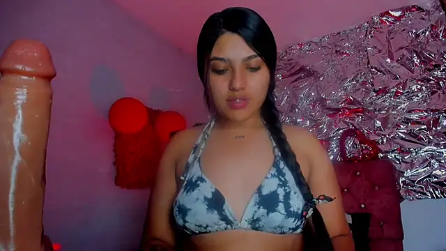 SarahStones online show from March 7, 5:48 am