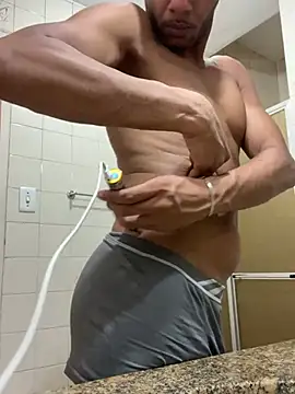 noahmarins online show from December 31, 2:51 am