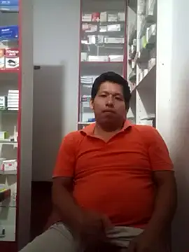 Snapshot of activo202 chatting on March 18, 6:14 am activo202 online show from March 18, 6:14 am