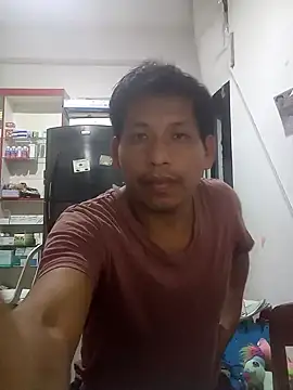 Snapshot of activo202 chatting on October 22, 1:06 am activo202 online show from October 22, 1:06 am