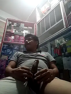 Snapshot of activo202 chatting on November 15, 6:44 am activo202 online show from November 15, 6:44 am