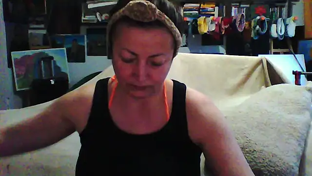 MariaAnaSunshine online show from November 15, 2:35 pm