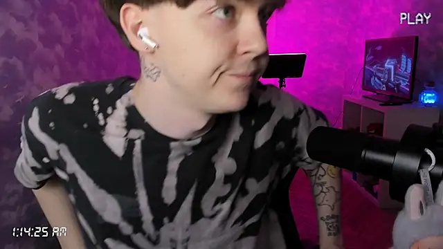 charonbaby1 online show from October 27, 10:14 pm