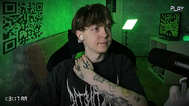 charonbaby1 online show from November 20, 10:31 pm