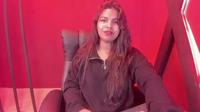 Snapshot of zoe_roux21 chatting on February 24, 7:52 pm zoe roux21 online show from February 24, 7:52 pm