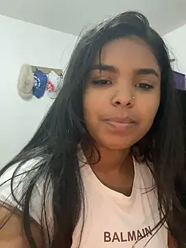 Snapshot of zoe_roux21 chatting on October 20, 11:16 pm zoe roux21 online show from October 20, 11:16 pm