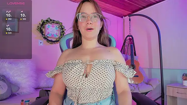 honey fox1 online show from February 7, 10:20 pm