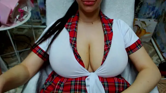 lovelyseu online show from February 18, 8:21 am