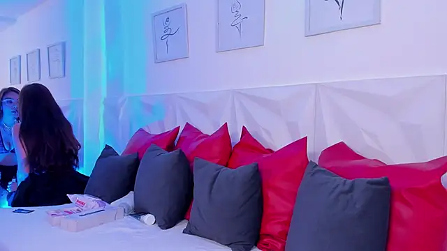 scarlet castro online show from March 26, 6:46 pm