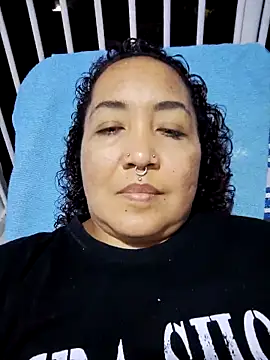 Snapshot of cougar_town chatting on December 4, 3:38 am cougar town online show from December 4, 3:38 am