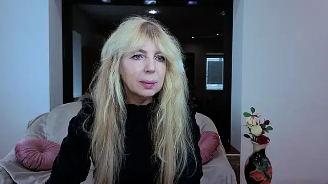 Snapshot of Anna_Diax chatting on September 12, 12:05 pm Anna Diax online show from September 12, 12:05 pm