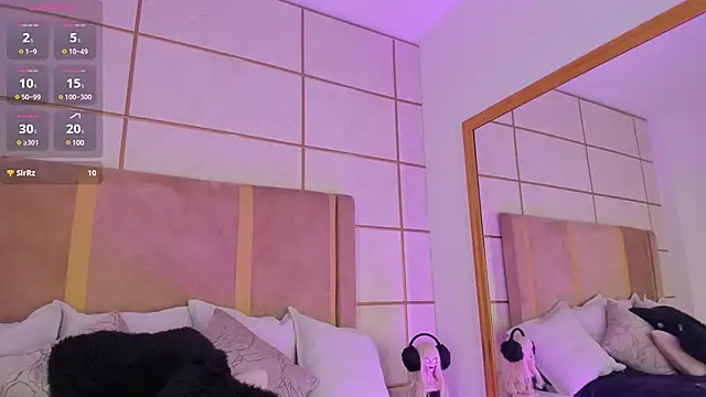 Snapshot of Kittenmeuw chatting on February 1, 7:15 am Kittenmeuw online show from February 1, 7:15 am