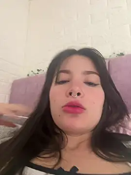Snapshot of annaharper- chatting on December 14, 6:46 am annaharper- online show from December 14, 6:46 am