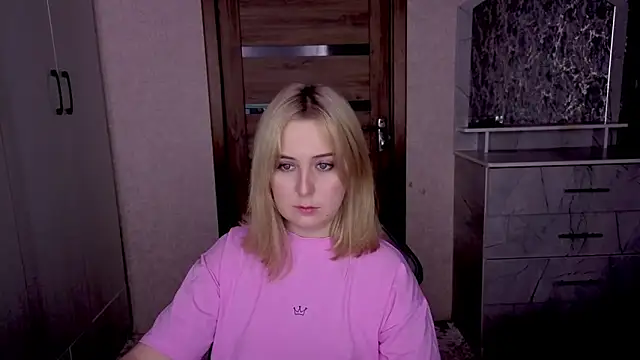 Kristy-Max online show from February 1, 9:57 pm