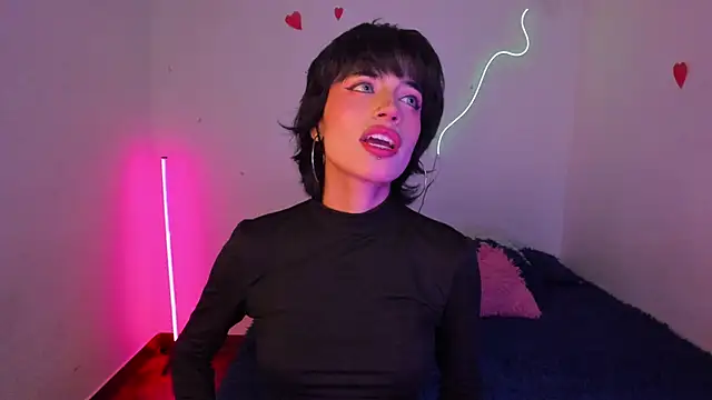 Snapshot of CelesteXCute chatting on January 10, 12:23 am CelesteXCute online show from January 10, 12:23 am