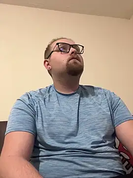 Snapshot of chubbydadb0d chatting on January 16, 7:31 pm chubbydadb0d online show from January 16, 7:31 pm