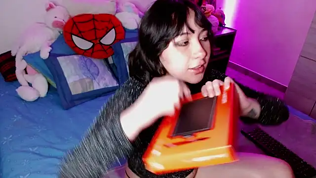 Billie janne  online show from December 18, 10:49 pm