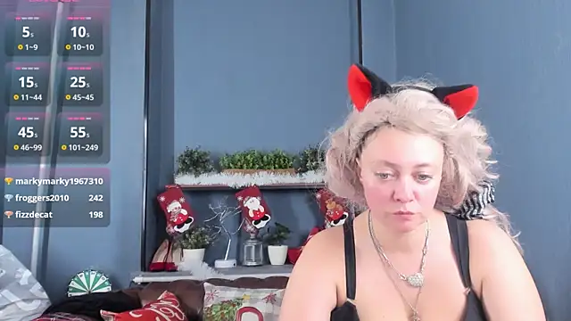 JesiaFoxi online show from January 17, 3:11 am