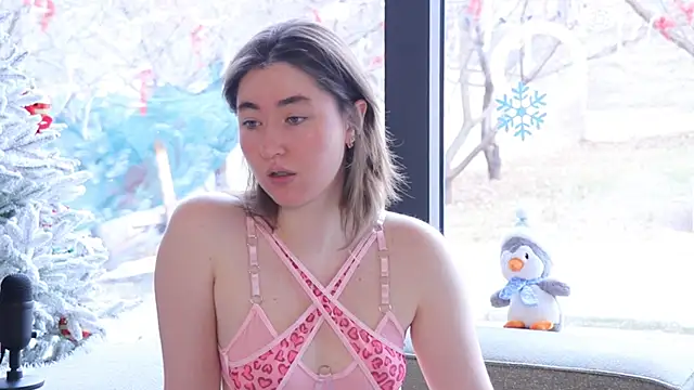 GentleSparkMay online show from January 17, 9:28 am