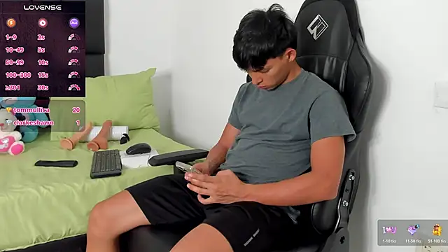 Tonny twink  online show from March 23, 11:09 pm