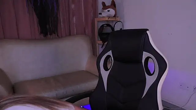 ashleyvalirya online show from October 22, 4:02 am