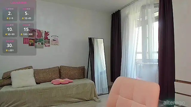  cometoseeme  online show from August 7, 4:42 pm