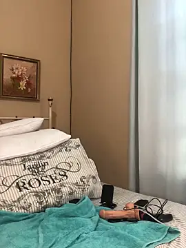 niccki3 online show from February 5, 6:56 am