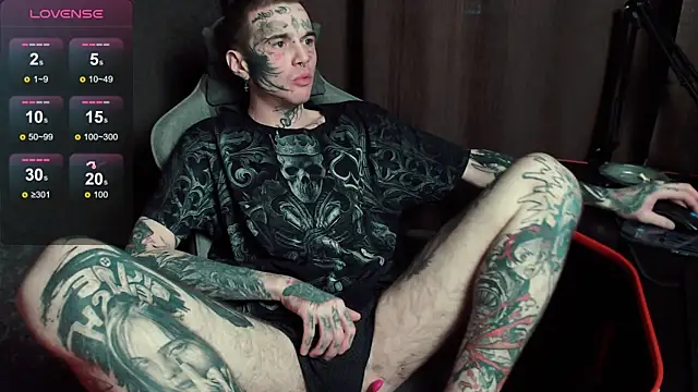 lonelycrystal online show from November 6, 8:32 pm