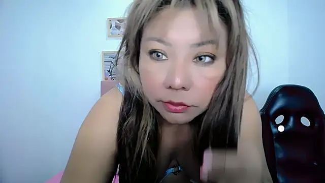 Snapshot of victoria_love89 chatting on January 26, 8:46 am victoria love89 online show from January 26, 8:46 am