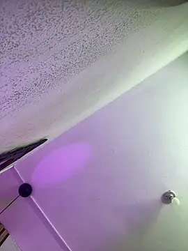 Snapshot of Mia_ross16 chatting on December 16, 2:44 pm Mia ross16 online show from December 16, 2:44 pm