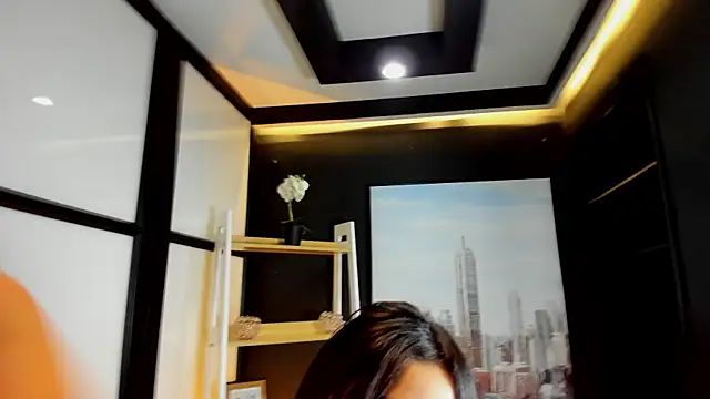 Snapshot of lilithTeen1_ chatting on December 20, 9:00 am lilithTeen1 online show from December 20, 9:00 am